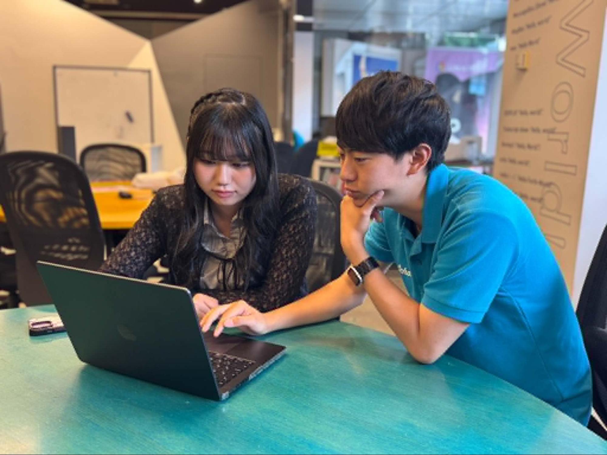 挑戦は背中から受け継がれる。「世界レベル」を育てるコミュニティの循環力【Swift Student Challenge 受賞者対談】